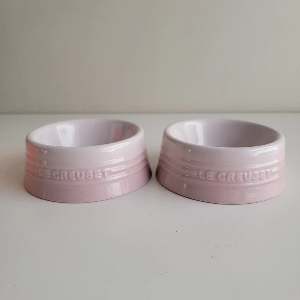 Le Creuset Pet Food and Water Bowl Set of 2 Shell Pink Stoneware 8oz NEW